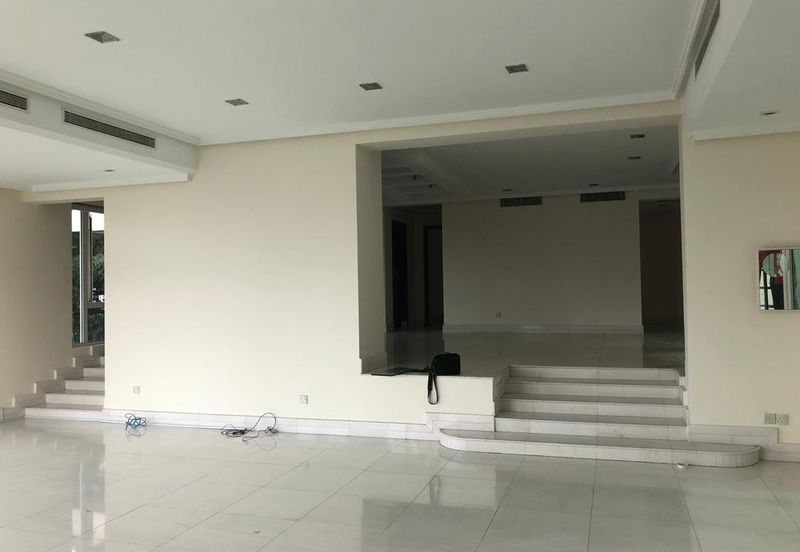 Bukit Pantai (Pantai Hill)