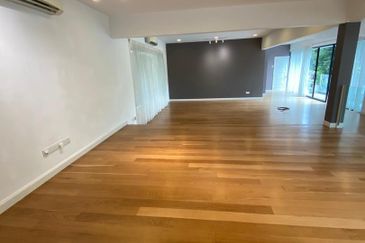 Bukit Pantai (Pantai Hill)