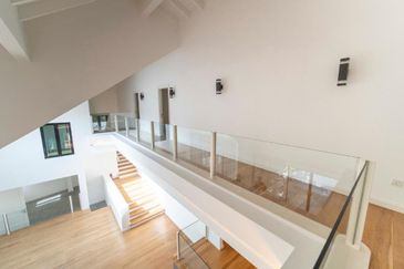 Bukit Pantai (Pantai Hill)