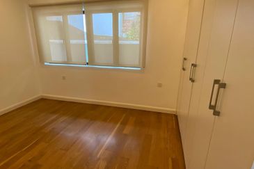 Bukit Pantai (Pantai Hill)