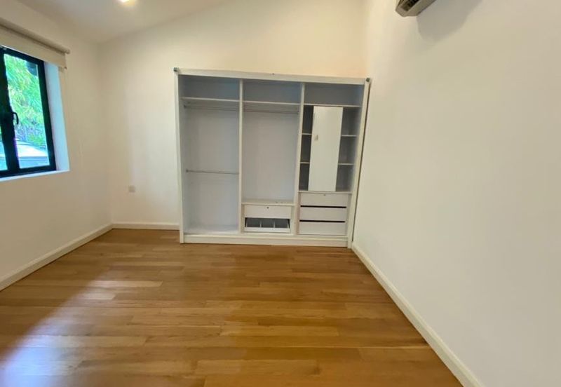 Bukit Pantai (Pantai Hill)