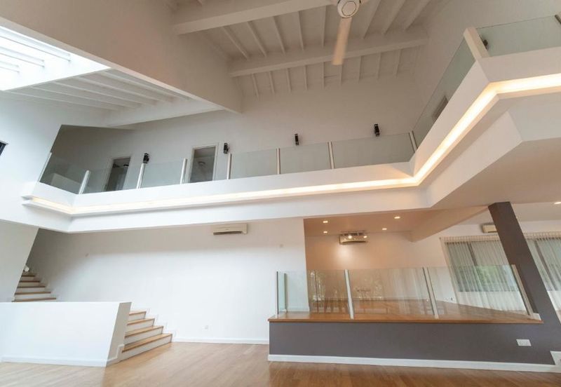 Bukit Pantai (Pantai Hill)