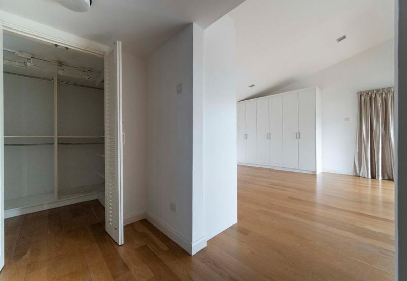 Bukit Pantai (Pantai Hill)