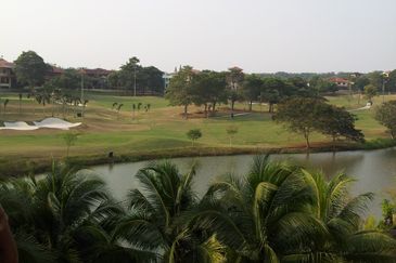 Tropicana Golf & Country Resort