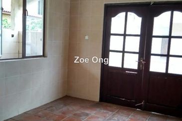 3 Storey Bglw Near Forest , Guarded