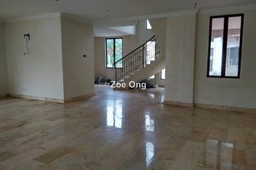 3 Storey Bglw Near Forest , Guarded