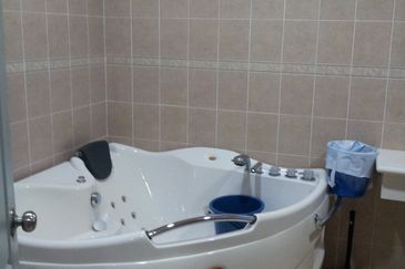 Residency, Kota Damansara