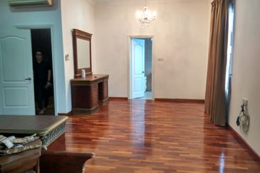 Residency, Kota Damansara