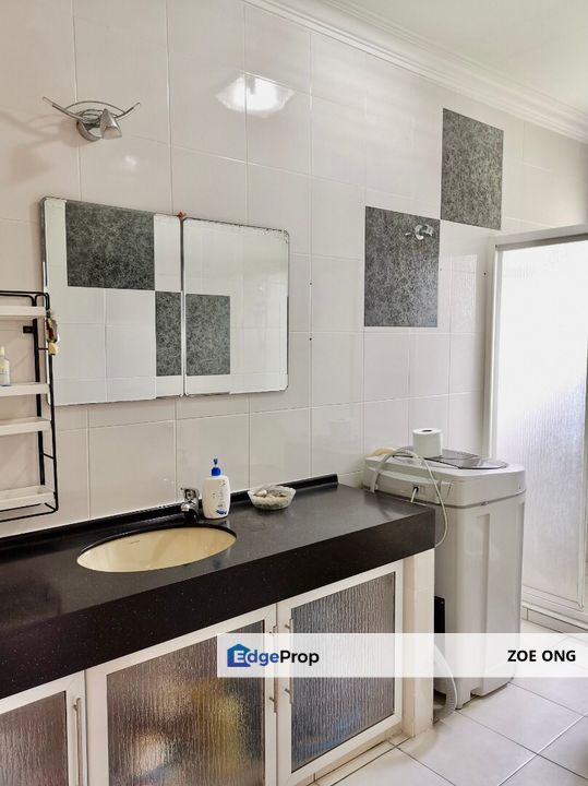 Big Garden Bungalow, Can put up to 10 cars , Selangor, Kota Damansara