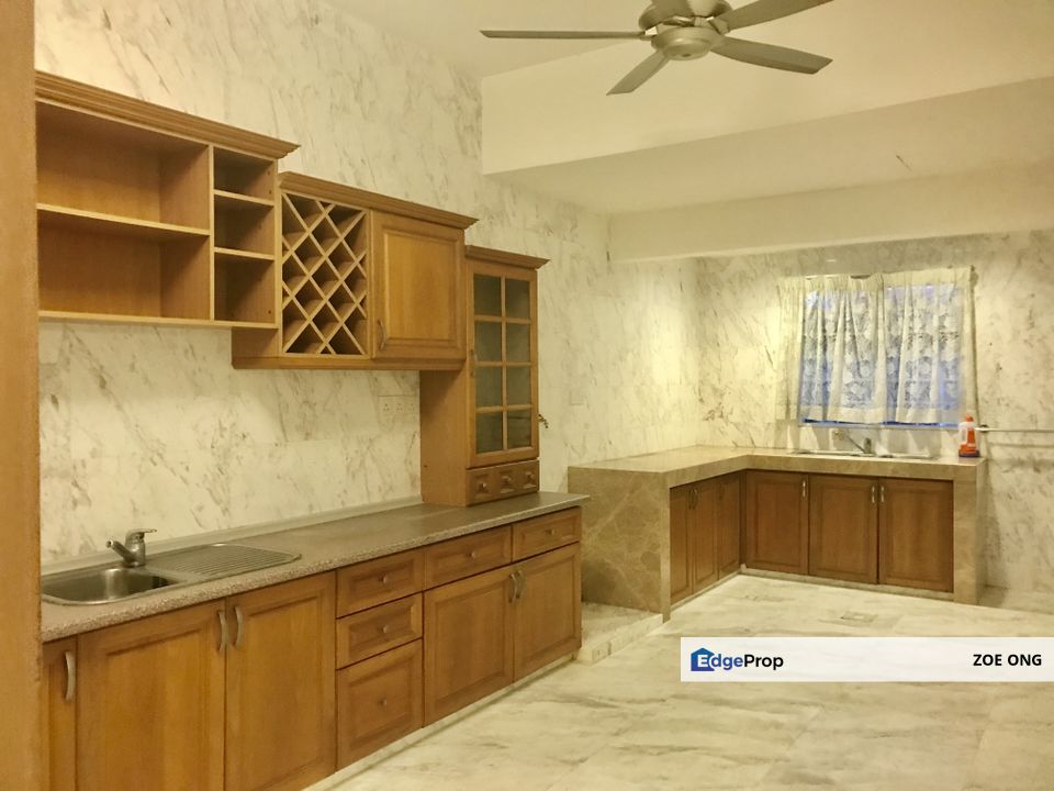 Renovated unit with quality material, extended kitchen area, hotel grade marble flooring, Selangor, Petaling Jaya