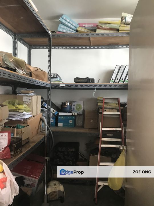 Fully furnished office for Rent, Well Kept, Moved in Condition, Selangor, Petaling Jaya