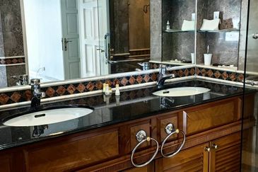 202 DC (Desa Cahaya)