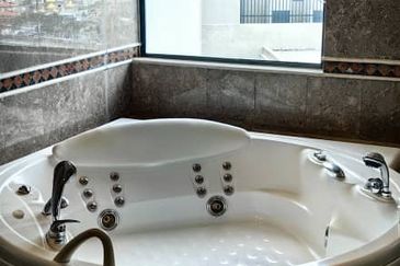 202 DC (Desa Cahaya)