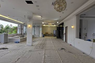 Newly built super big bungalow for Sale at Kota Damansara Petaling Jaya