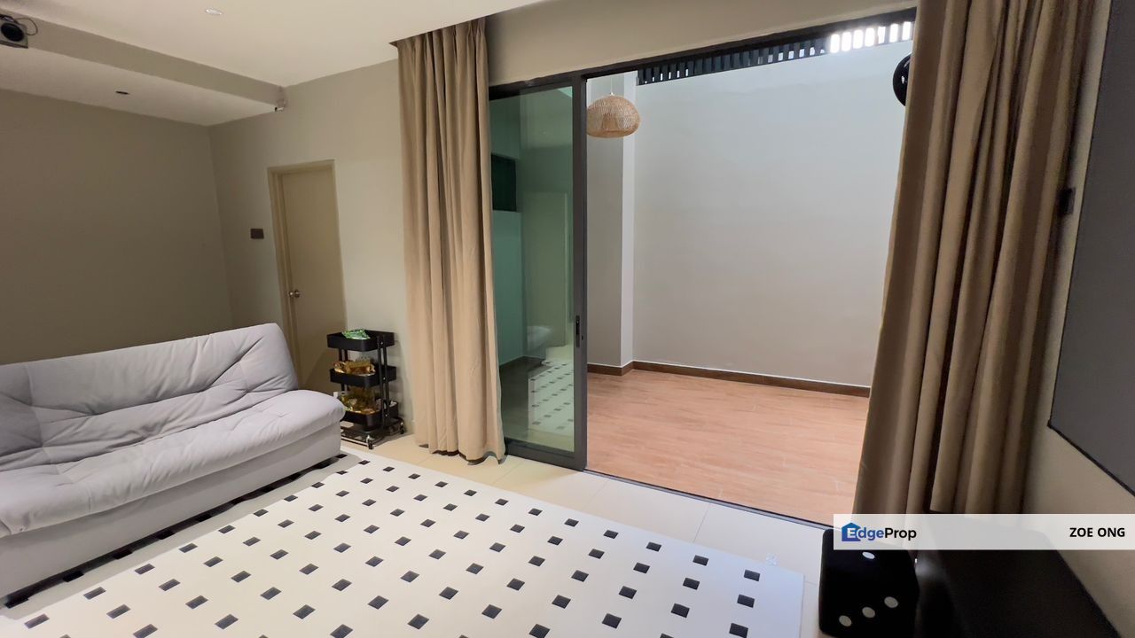 ID Renovated, Fully Furnished , Moved In Condition, Selangor, Damansara Damai