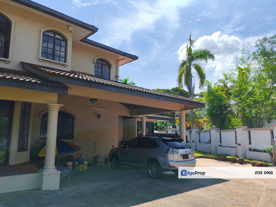 2 Sty Corner Unit Bglw, 13,700sf Land, 10 Cars, 7+1 Rooms, Selangor, Kota Damansara