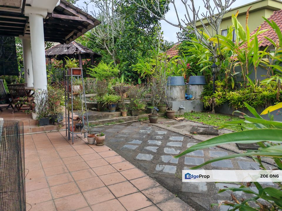 2 Storey Semi D, big garden, guarded area, Selangor, Kota Damansara