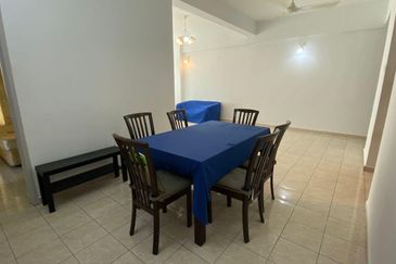 Millennium Place @ Millennium Square