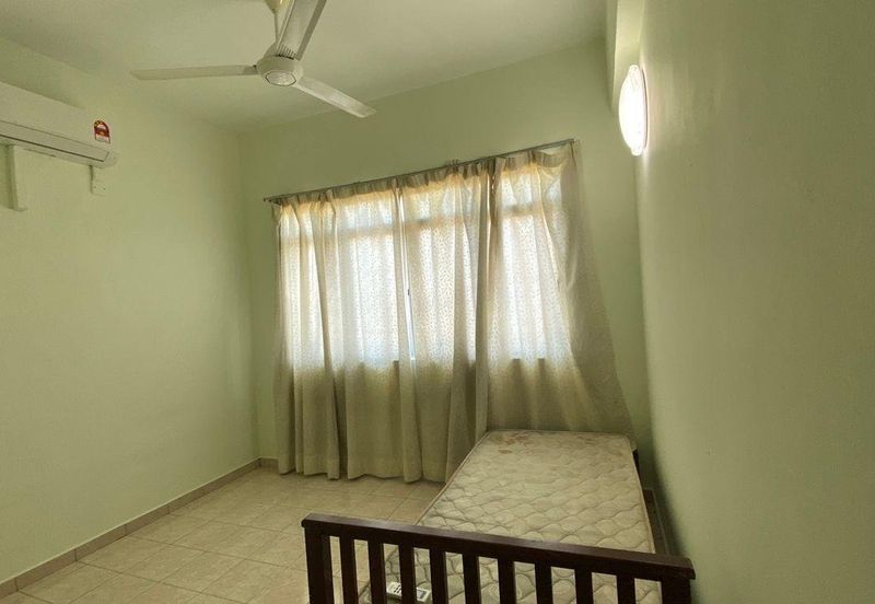 Millennium Place @ Millennium Square