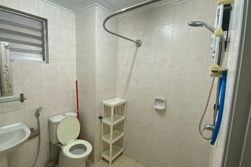 Millennium Place @ Millennium Square