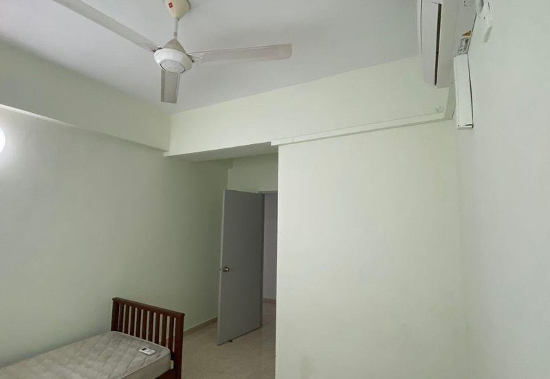 Millennium Place @ Millennium Square