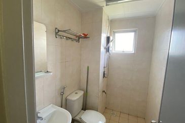 Millennium Place @ Millennium Square