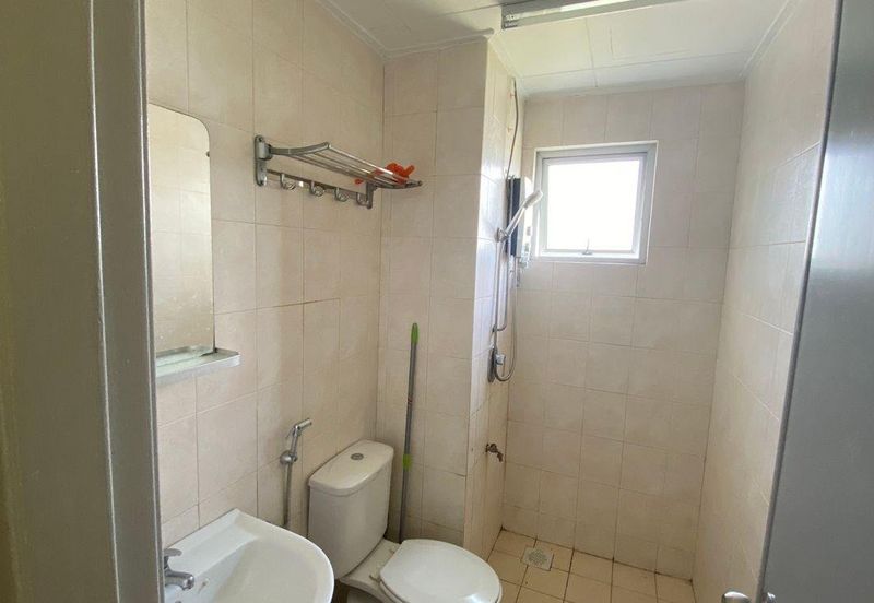 Millennium Place @ Millennium Square