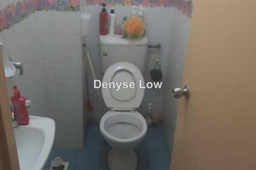 Flora Damansara Apartment