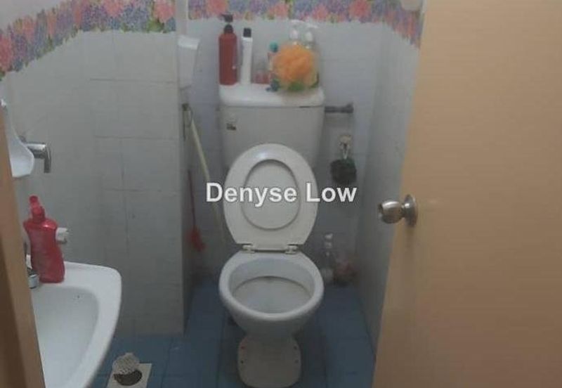 Flora Damansara Apartment