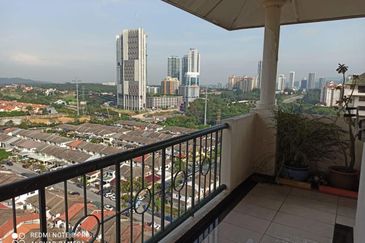 Mutiara Oriental Condominium