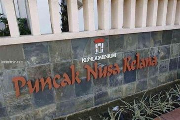 Puncak Nusa Kelana