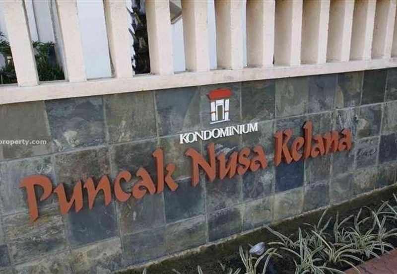 Puncak Nusa Kelana