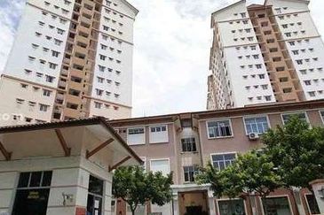 Bayu Puteri Apartment