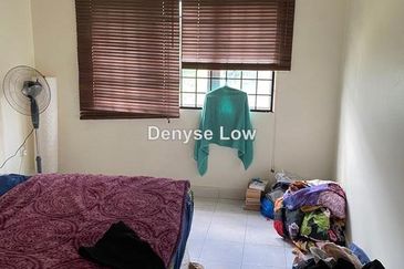 Flora Damansara Flat