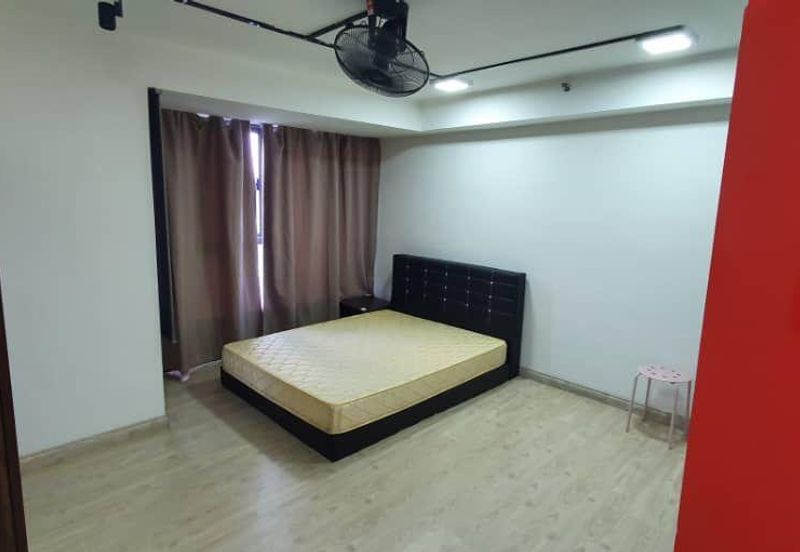 Halo Sunday @ Empire City