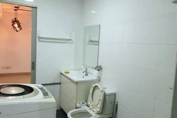 Halo Sunday @ Empire City