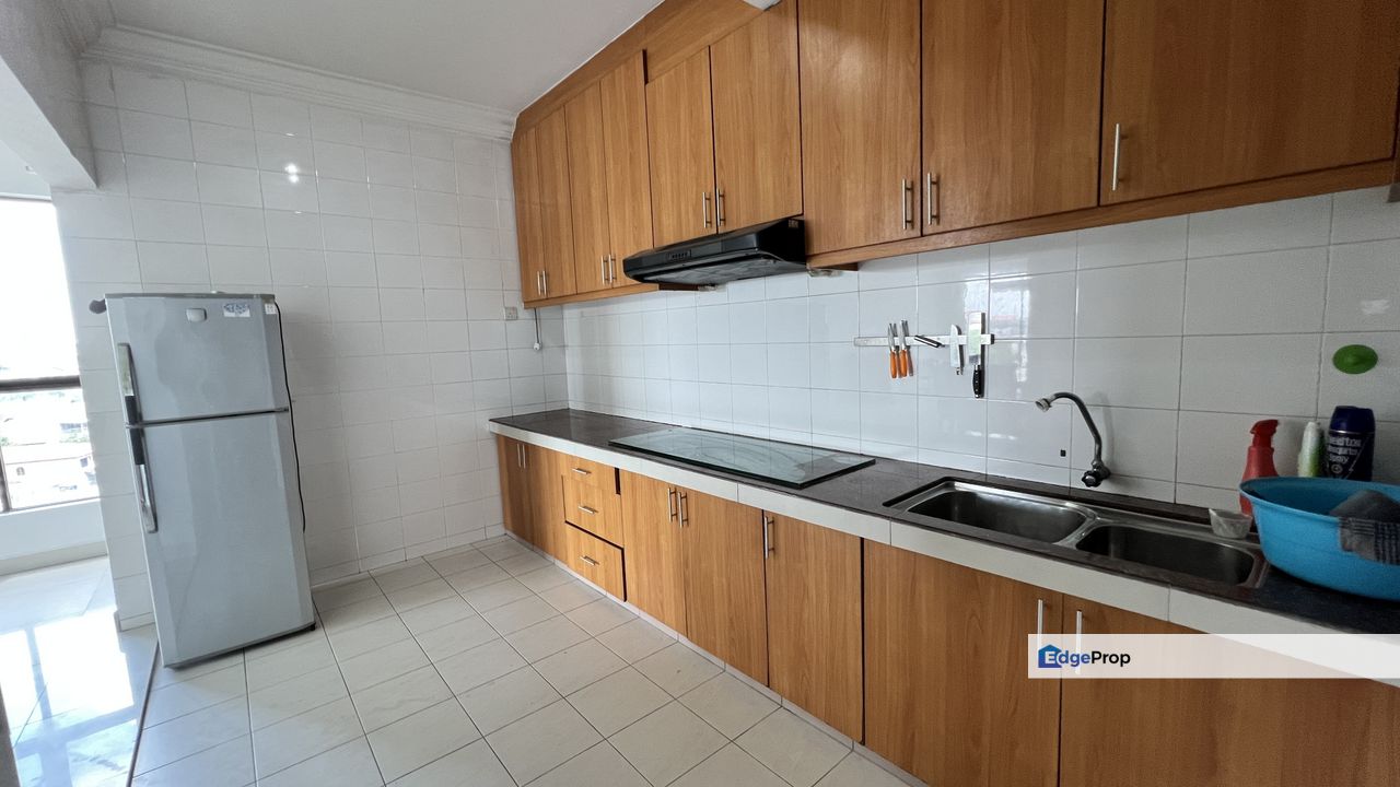 Paramount View near Lrt Taman Paramount , Selangor, Petaling Jaya