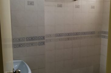 Mutiara Oriental Condominium