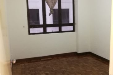 Mutiara Oriental Condominium