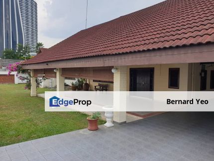 Bungalow with big land in a serene location @ KL City Centre, Kuala Lumpur, KLCC