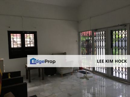 Taman Bukit Cemerlang ( Taman Intan ) Klang, 2.5 Storey Semi-D, Partial Furnished, Potential For Commercial Purpose, Selangor, Klang