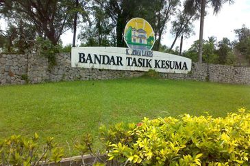 Bandar Tasik Kesuma