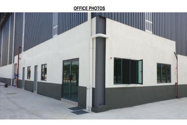 West Port, Pulau Indah