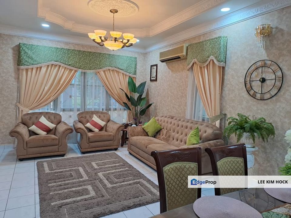 Bandar Tasik Kesuma ( Kesuma Lakes ) Rumah Semi-D 2 Tingkat Fully Furnished, Price Dropped !!, Selangor, Semenyih