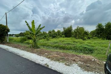 West Port, Pulau Indah