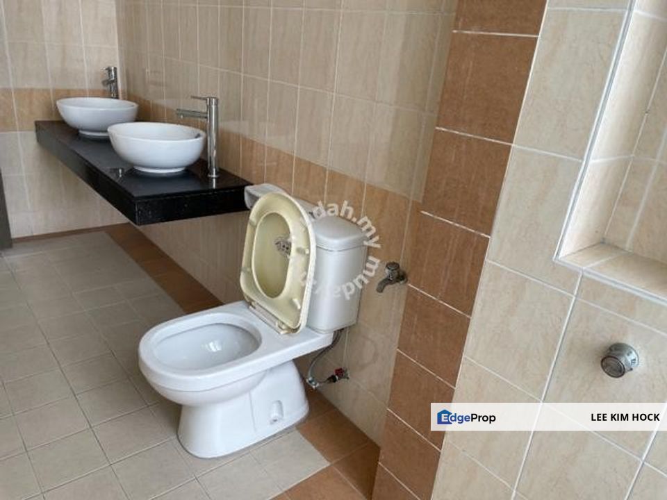 Taman Aman Perdana, Klang, 2 Storey Cluster Semi-D House For Sale, House Never Stay Before, Selangor, Klang