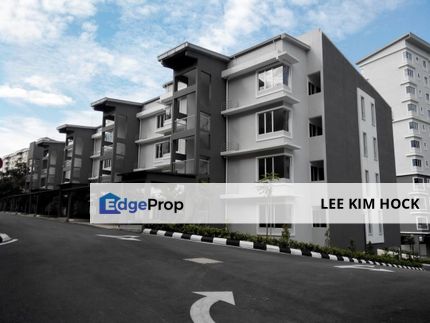 Pelangi Heights 2, Klang, Town House With 3 Car Parks, Corner Unit, Selangor, Klang