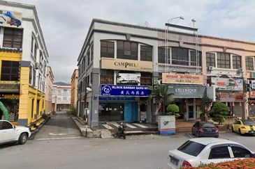 3 Storey Shop Office In Bandar Baru Nilai Putra Point, Nilai,  Selling Cheap