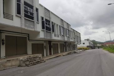 2 Storey Shop Office In Taman Wira Perdana, Gua Musang, Kelantan For Sale