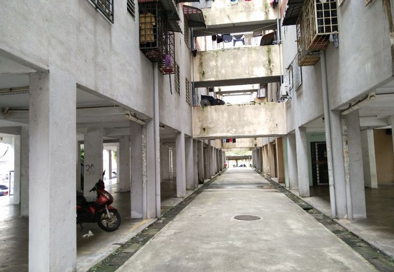 Flat PKNS, Seksyen 7